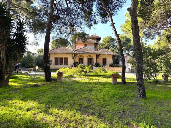 casa indipendente in vendita a Nardò in zona Santa Caterina