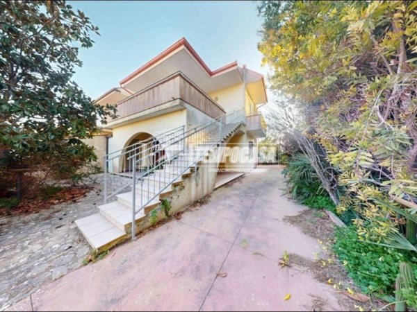 appartamento in vendita a Nardò in zona Santa Maria al Bagno