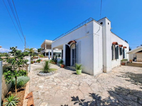 casa indipendente in vendita a Nardò in zona Santa Caterina