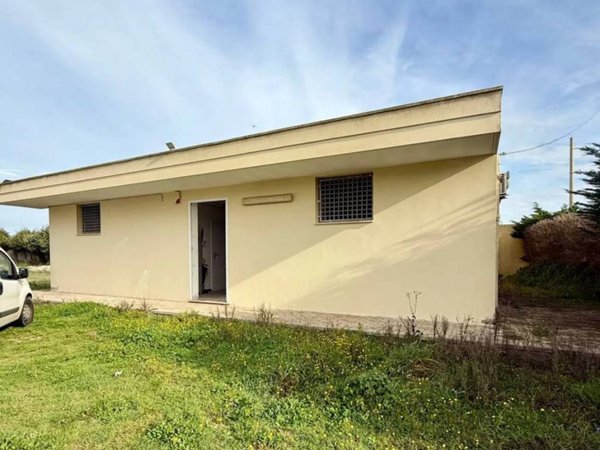 negozio in vendita a Nardò