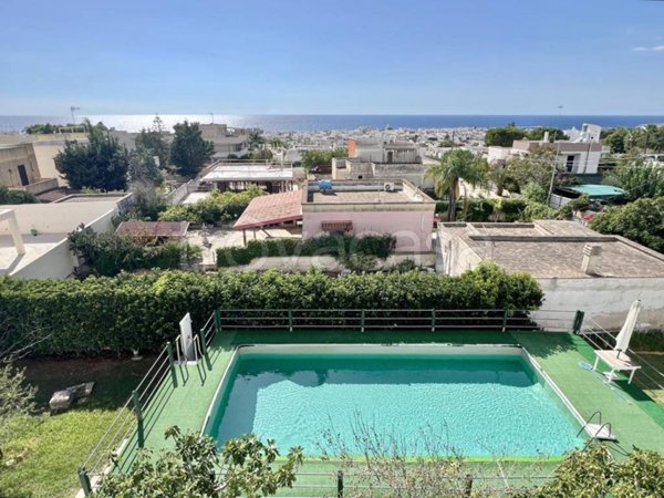 casa indipendente in vendita a Nardò in zona Santa Maria al Bagno