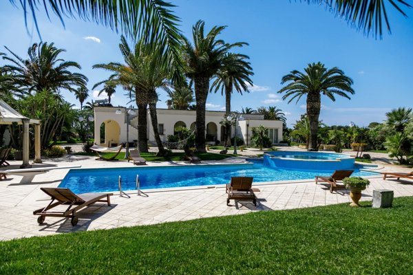 casa indipendente in vendita a Nardò in zona Santa Caterina