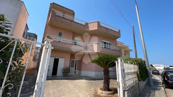 casa indipendente in vendita a Nardò in zona Santa Maria al Bagno
