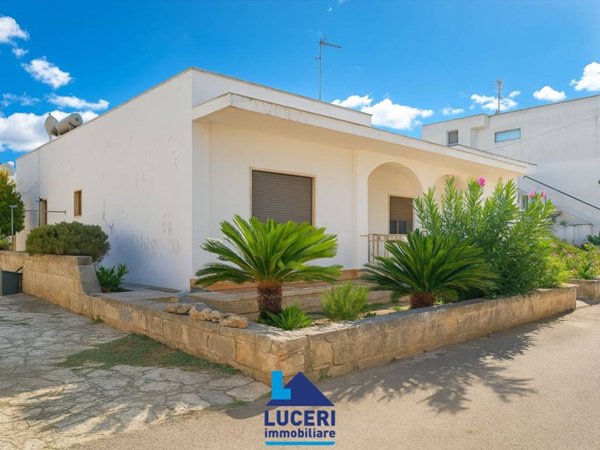 casa indipendente in vendita a Nardò in zona Santa Maria al Bagno