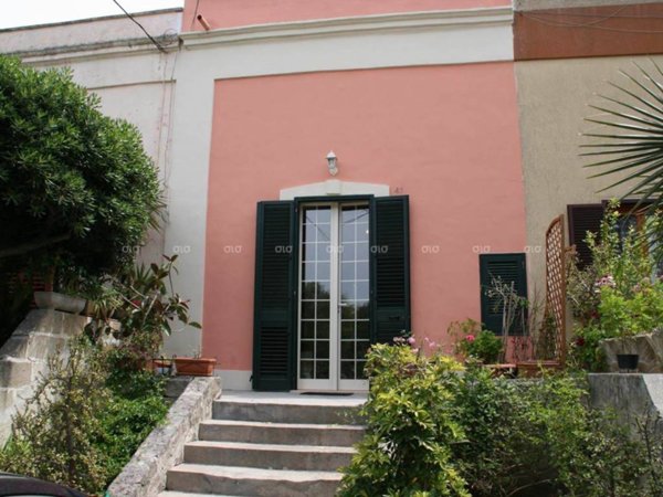 casa indipendente in vendita a Nardò in zona Santa Caterina