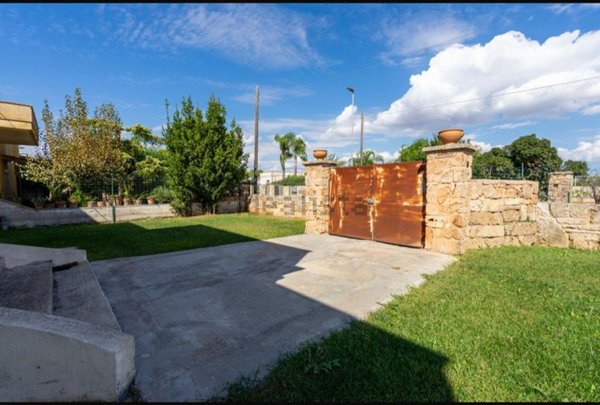 casa indipendente in vendita a Nardò in zona Santa Caterina