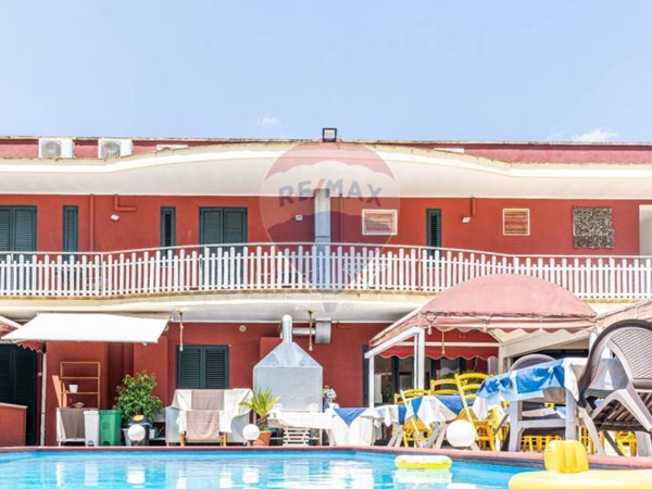 intera palazzina in vendita a Nardò in zona Boncore