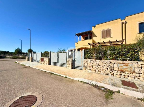 casa indipendente in vendita a Nardò in zona Santa Maria al Bagno