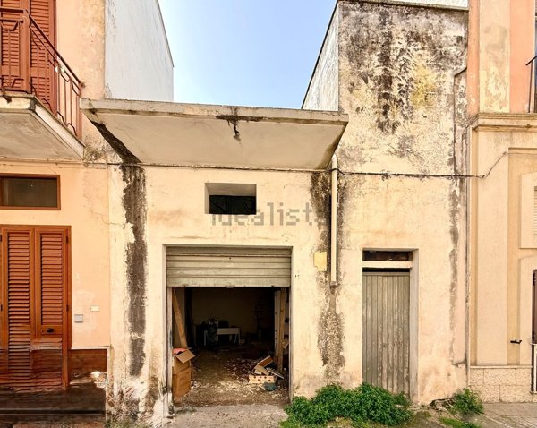 locale di sgombero in vendita a Nardò