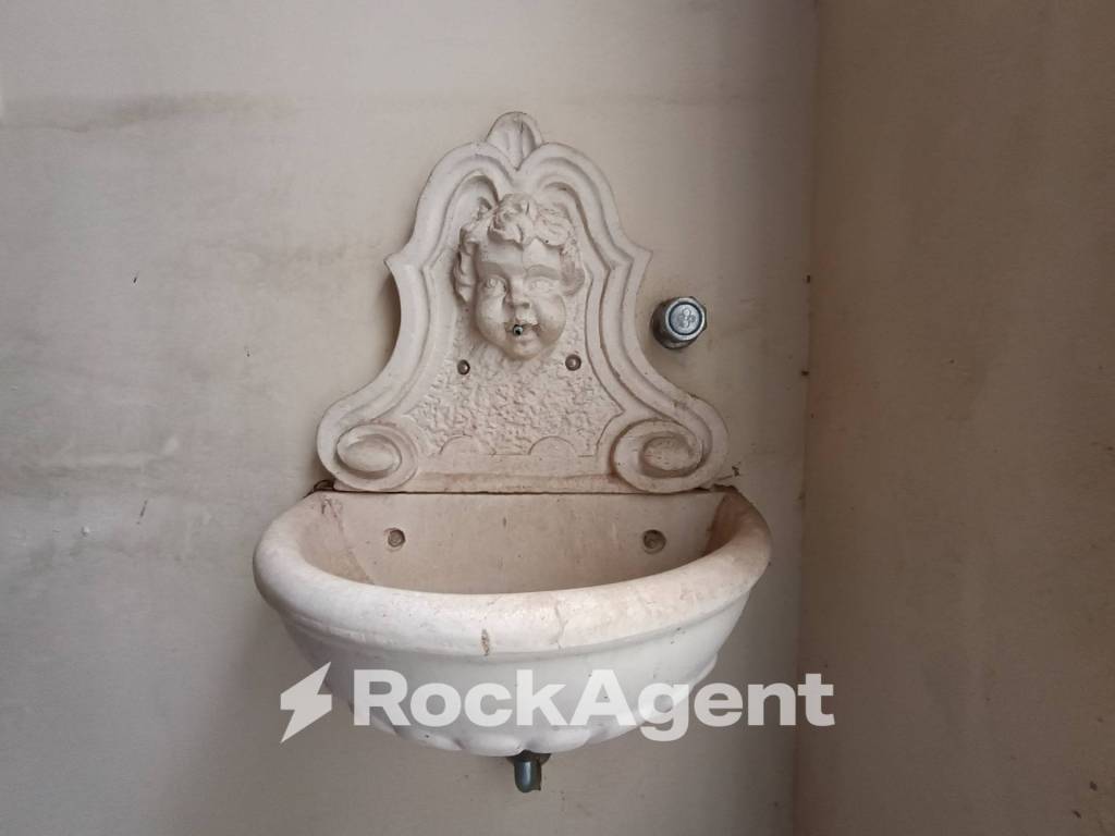 intera palazzina in vendita a Nardò