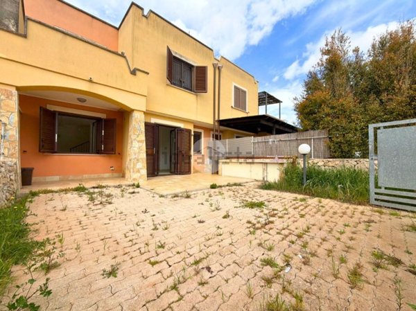casa indipendente in vendita a Nardò in zona Santa Maria al Bagno