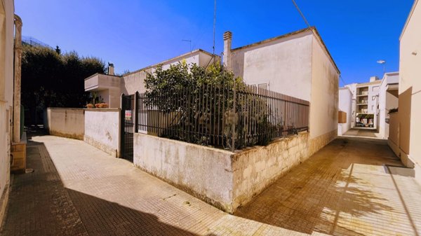 pentavano in vendita a Nardò