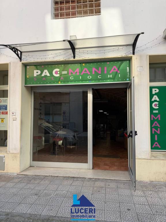 negozio in vendita a Nardò in zona Santa Maria al Bagno
