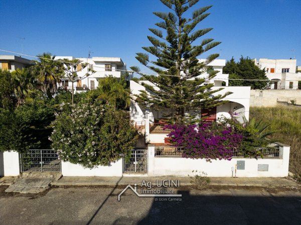 casa indipendente in vendita a Nardò in zona Santa Maria al Bagno