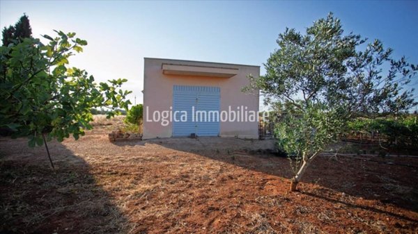 casa indipendente in vendita a Nardò in zona Villaggio Resta