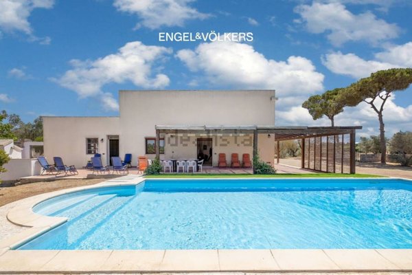 casa indipendente in vendita a Nardò in zona Villaggio Resta