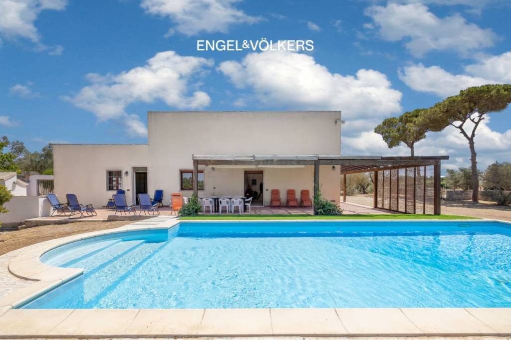 casa indipendente in vendita a Nardò in zona Villaggio Resta