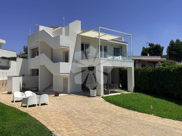casa indipendente in vendita a Nardò in zona Santa Maria al Bagno