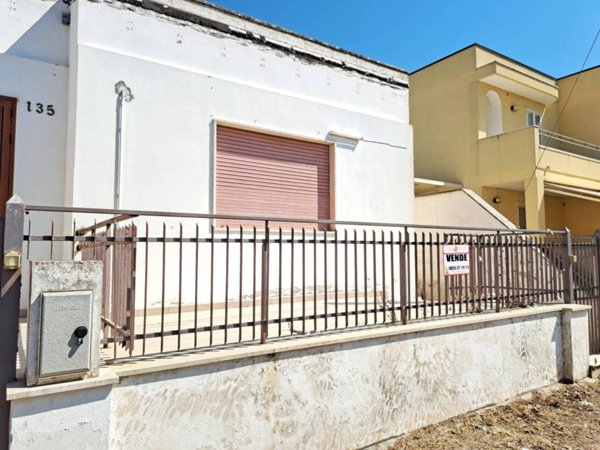 casa indipendente in vendita a Nardò in zona Santa Maria al Bagno