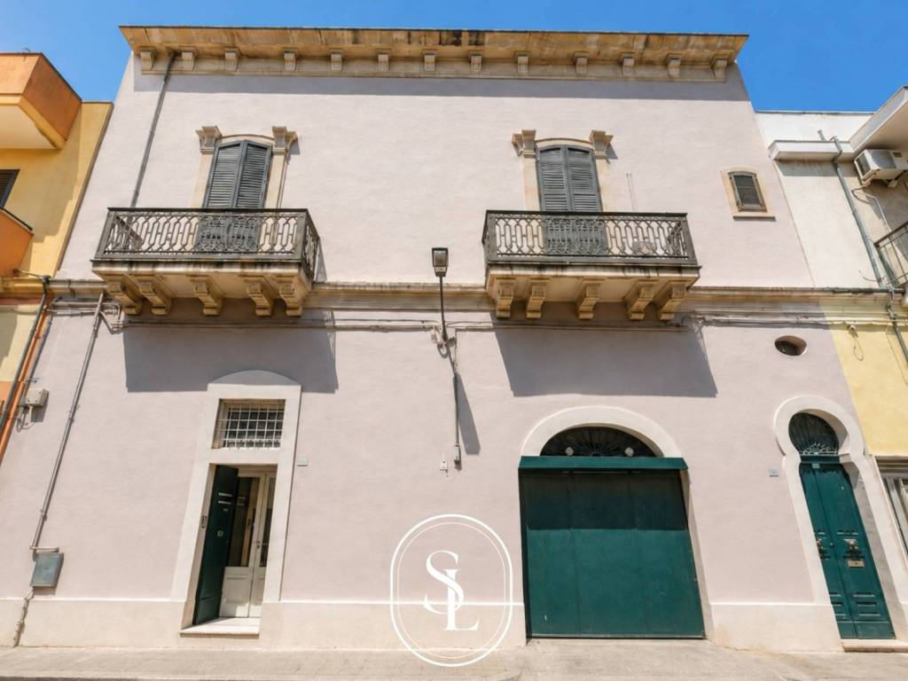 intera palazzina in vendita a Nardò