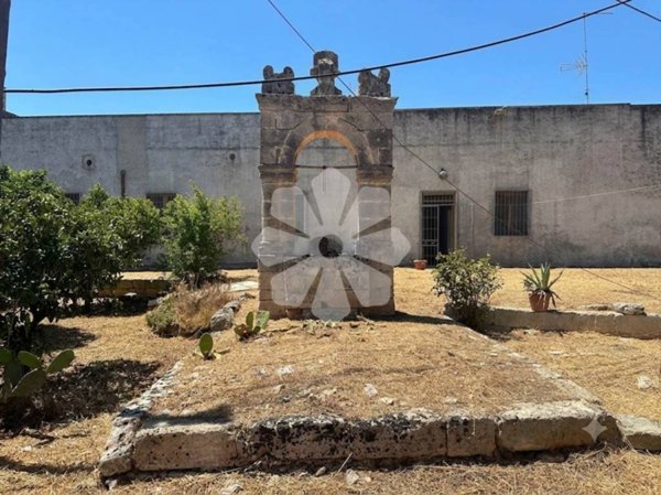 casale in vendita a Nardò in zona Villaggio Resta