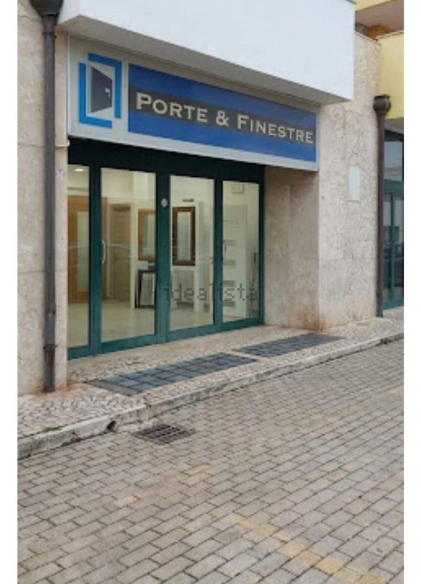 locale commerciale in vendita a Nardò