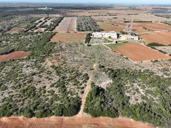 intera palazzina in vendita a Nardò in zona Villaggio Resta