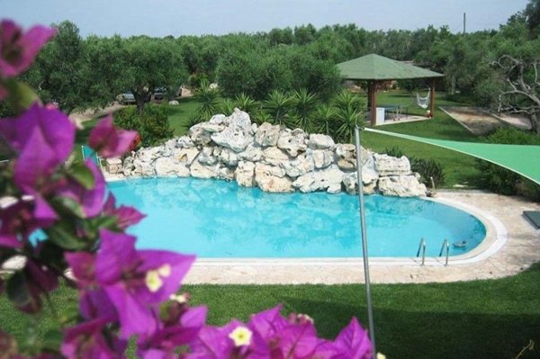negozio in vendita a Neviano