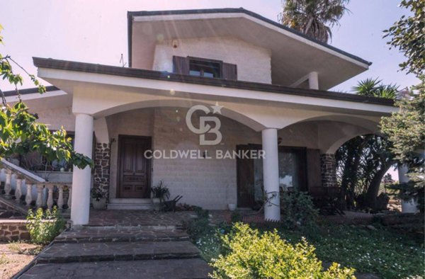 casa indipendente in vendita a Neviano