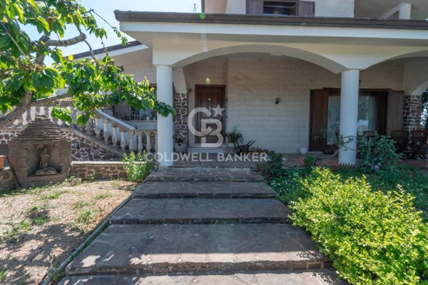 casa indipendente in vendita a Neviano