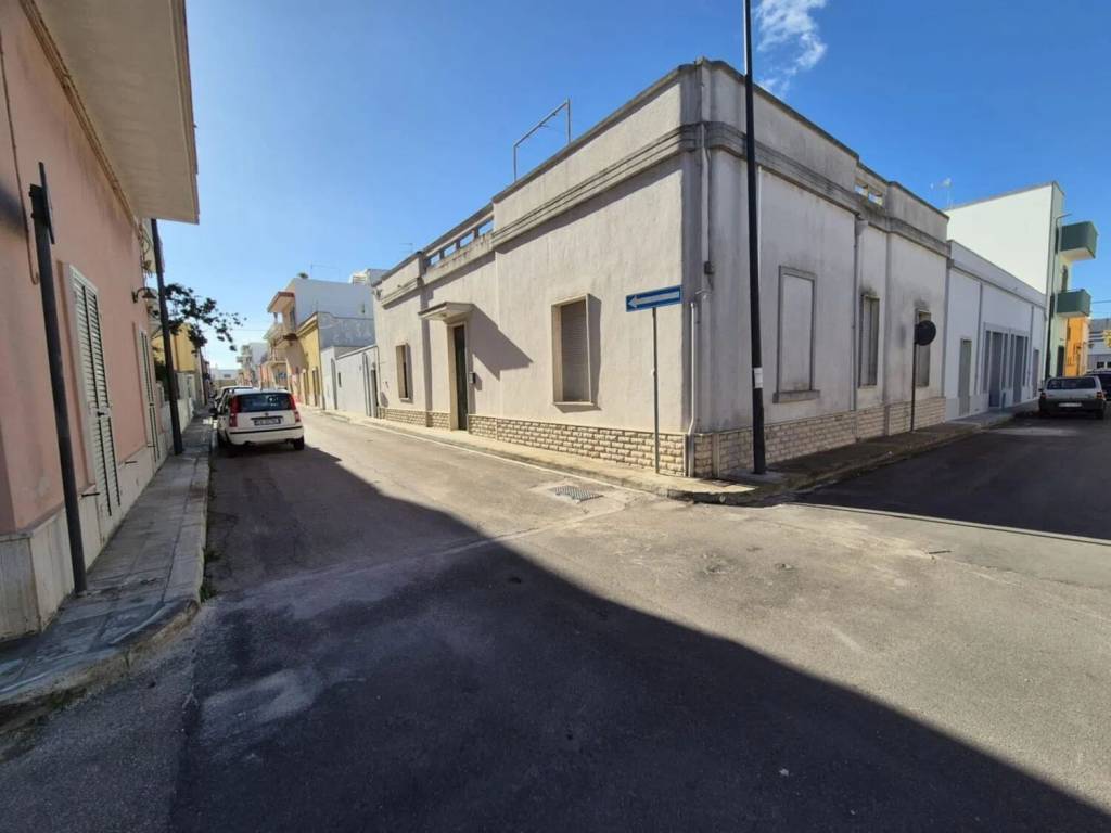 casa indipendente in vendita a Neviano