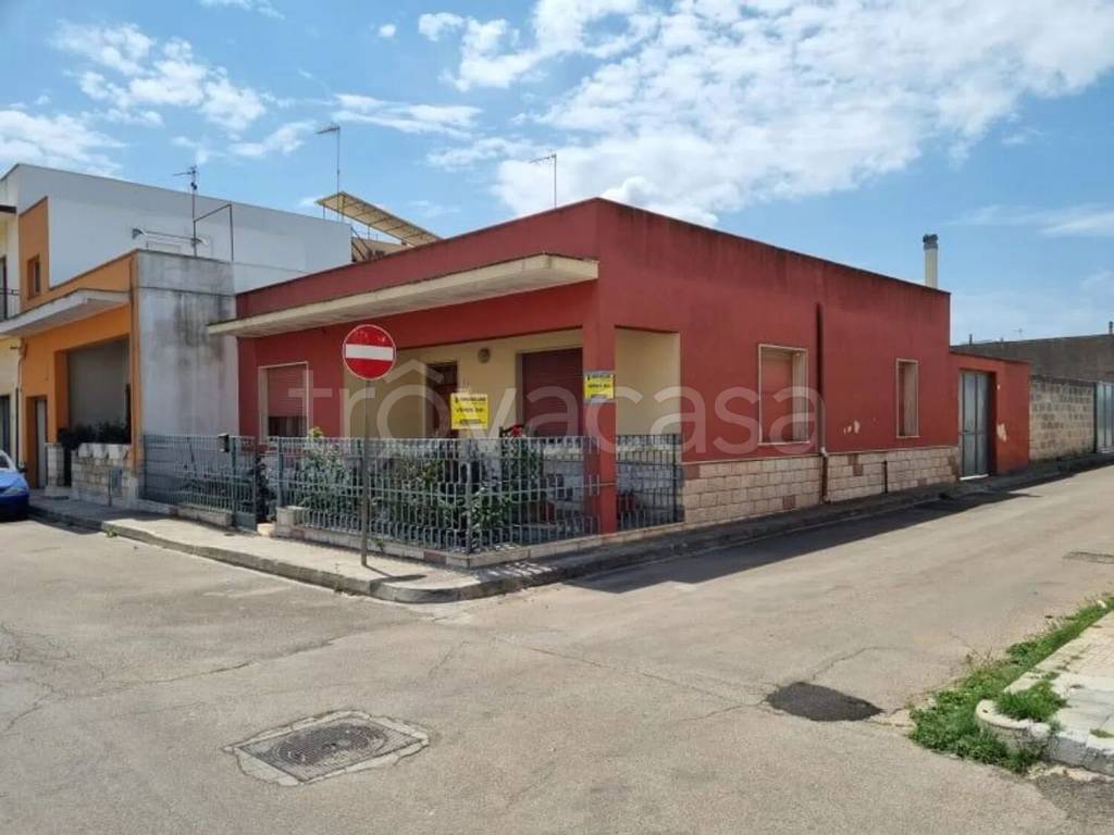 casa indipendente in vendita a Neviano