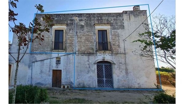 pentavano in vendita a Neviano