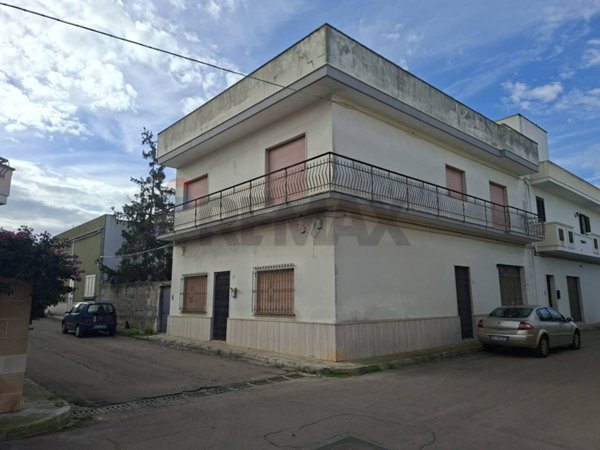 casa indipendente in vendita a Neviano