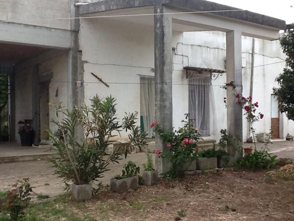 casa indipendente in vendita a Neviano