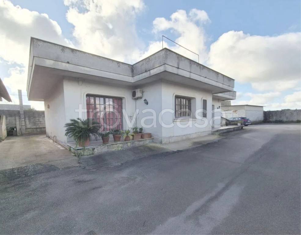 casa indipendente in vendita a Neviano