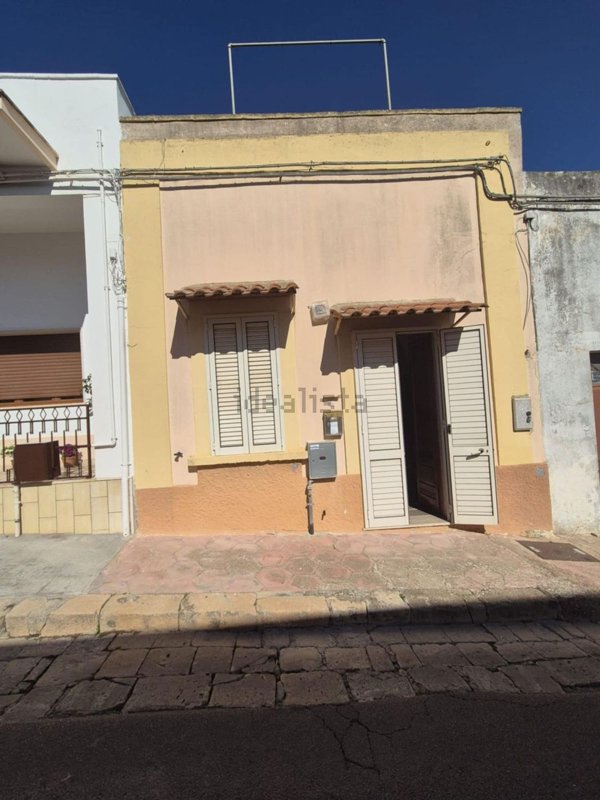 casa indipendente in vendita a Neviano