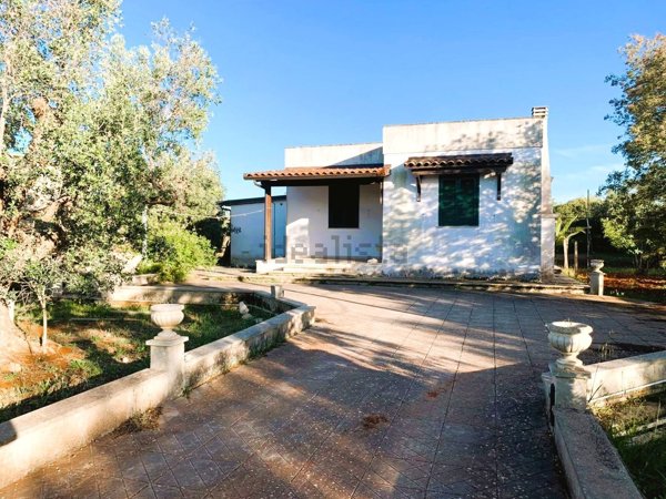 casa indipendente in vendita a Neviano