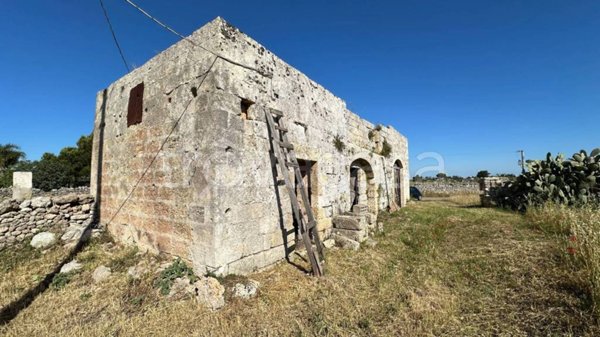 casa indipendente in vendita a Nociglia