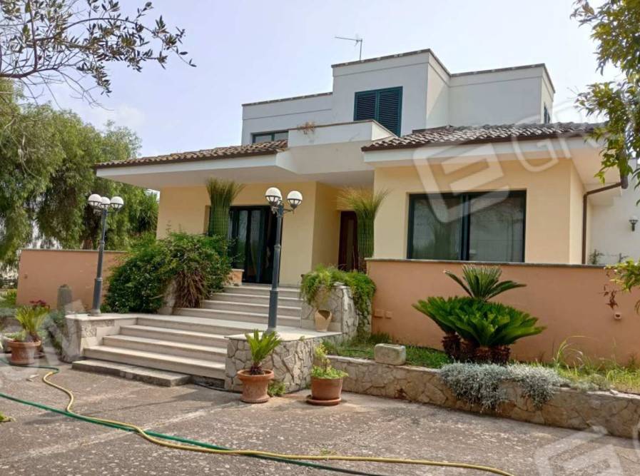 casa indipendente in vendita a Nociglia