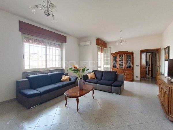 casa indipendente in vendita a Nociglia