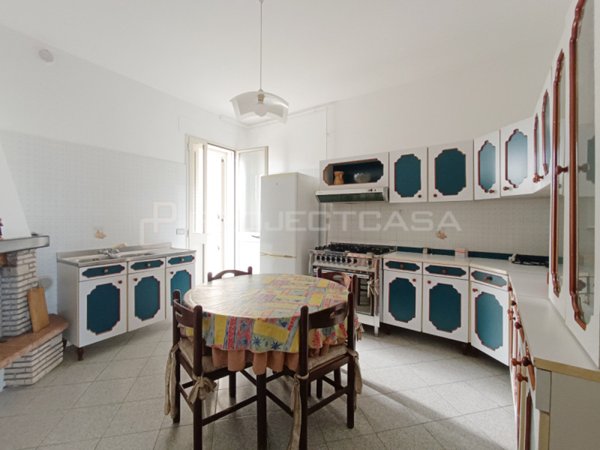 casa indipendente in vendita a Nociglia