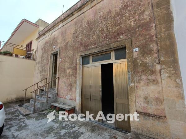casa indipendente in vendita a Nociglia