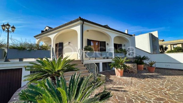 casa indipendente in vendita a Nociglia