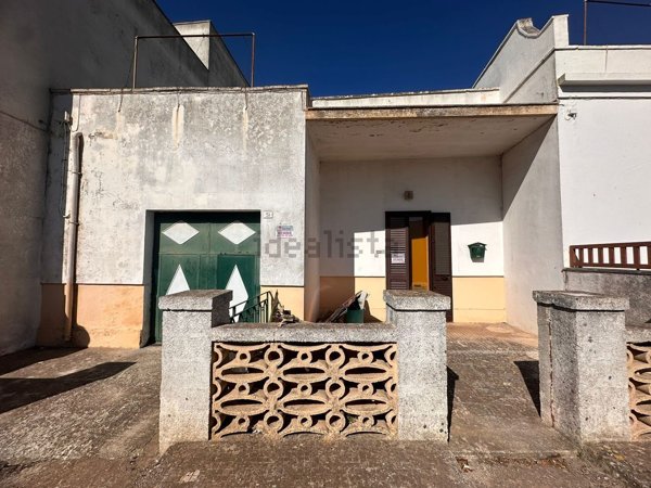 casa indipendente in vendita a Nociglia