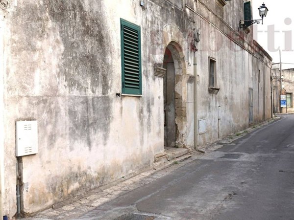 casa indipendente in vendita a Nociglia