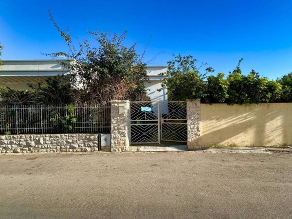 casa indipendente in vendita a Nociglia