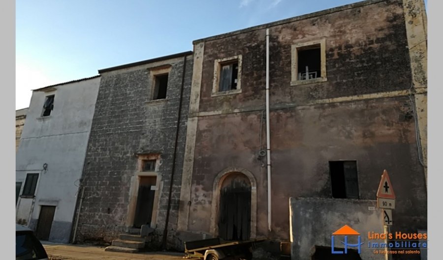 casa indipendente in vendita a Nociglia