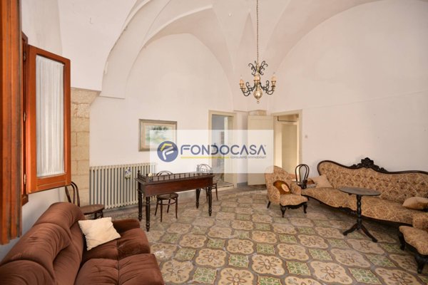 intera palazzina in vendita a Nociglia