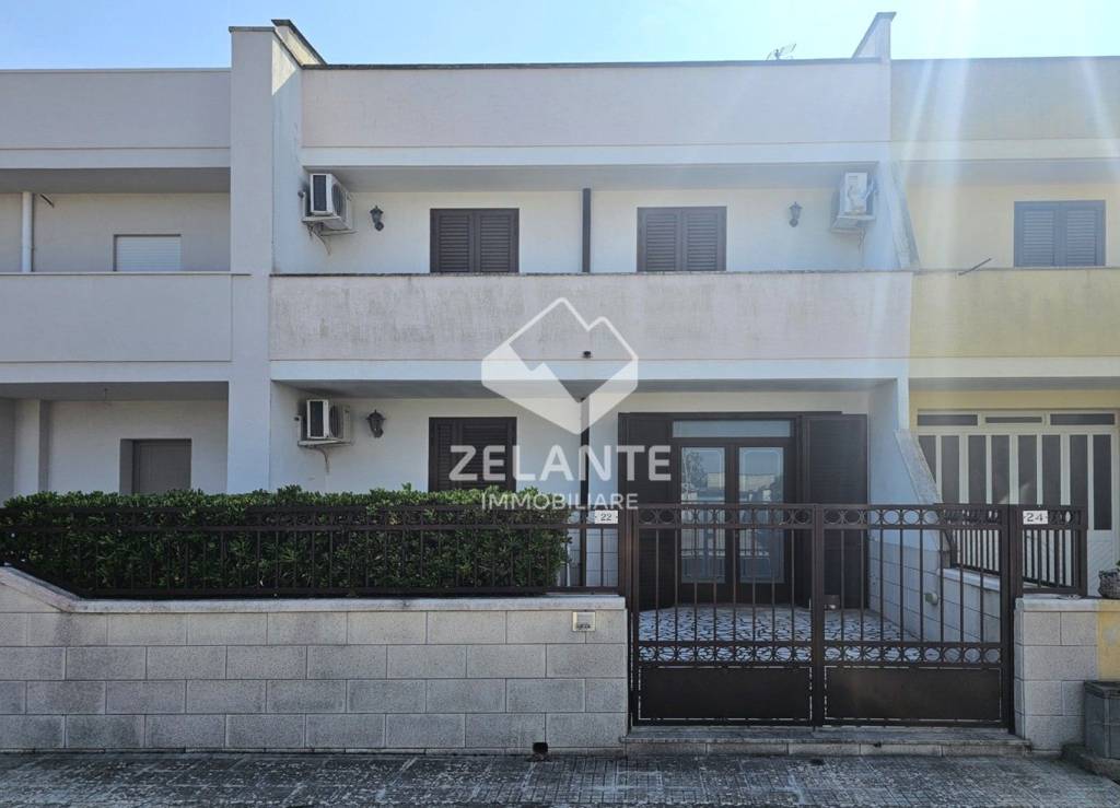 casa indipendente in vendita a Nociglia
